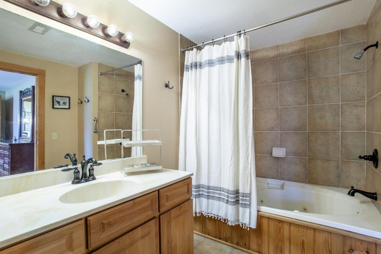 Holiday home Higher Ground With Mountain And Golf View Pigeon Forge