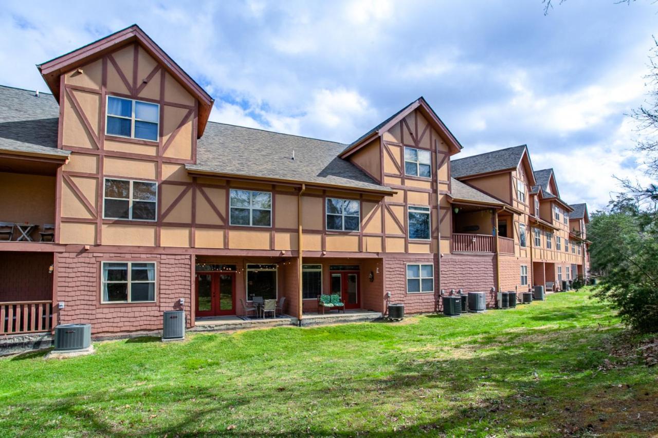 Holiday home Higher Ground With Mountain And Golf View Pigeon Forge