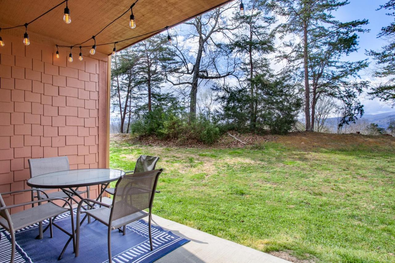 Higher Ground With Mountain And Golf View *