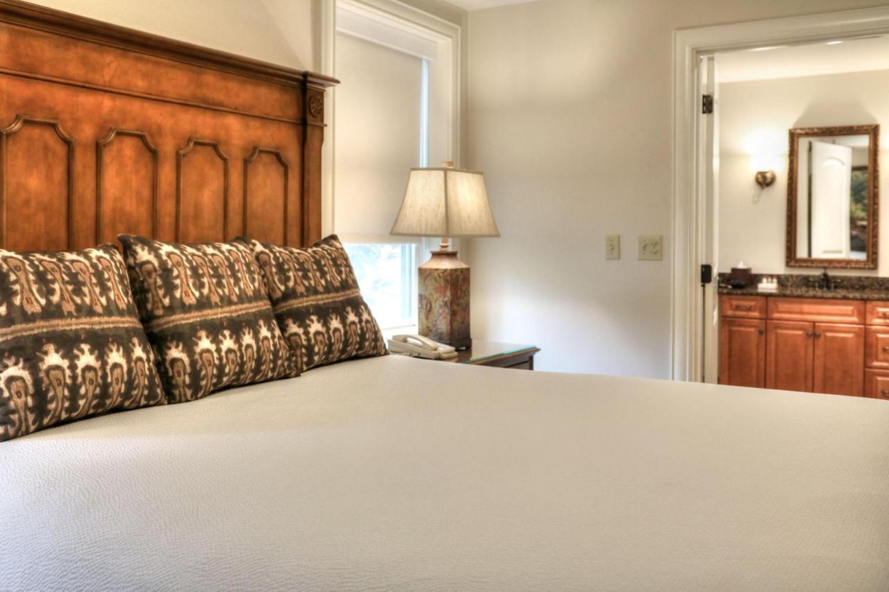Riverstone & Hotel Pigeon Forge