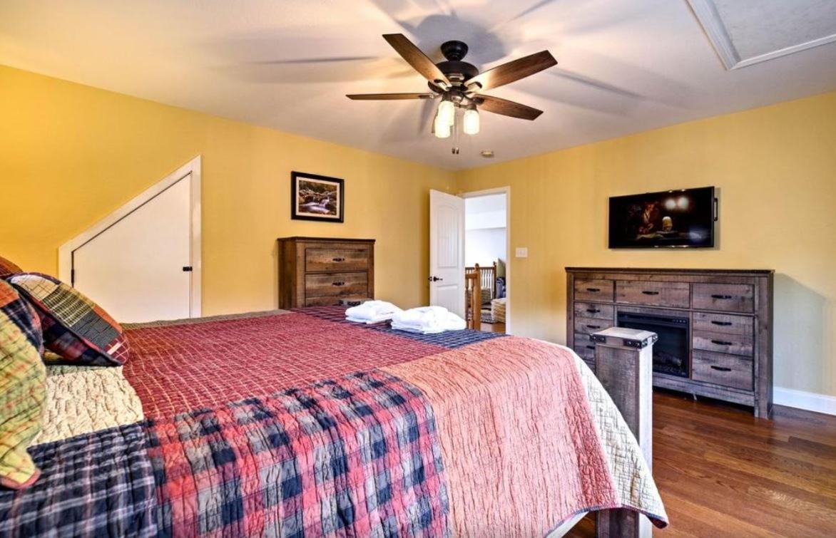 Smoky's Bliss Holiday home Pigeon Forge