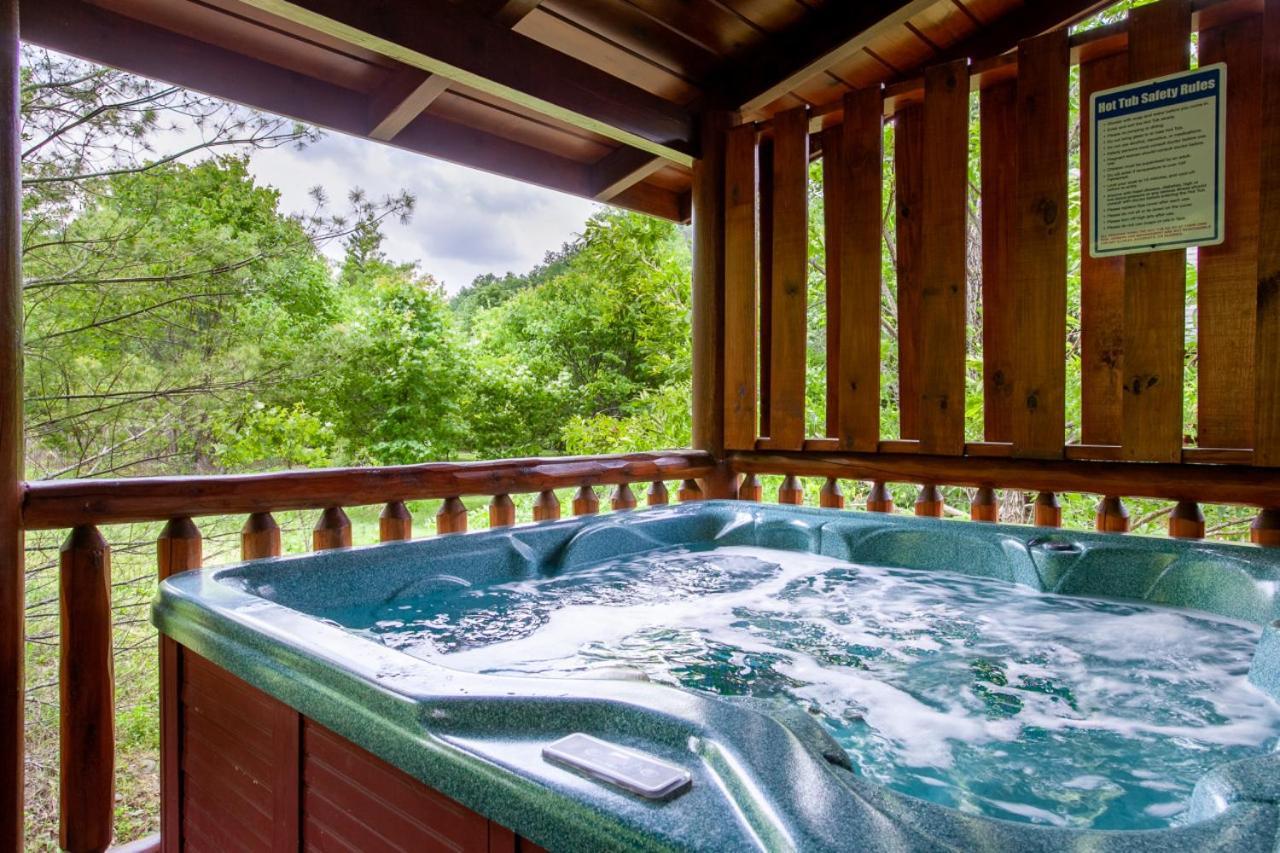 The Alpenhaus Hot Tub Game And Fireplace Holiday home
