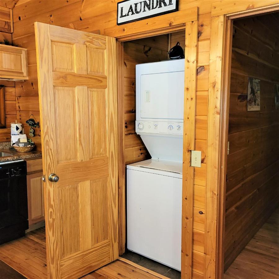 Holiday home Skinny Dippin'-river Front- Free Tickets-dog Friendly