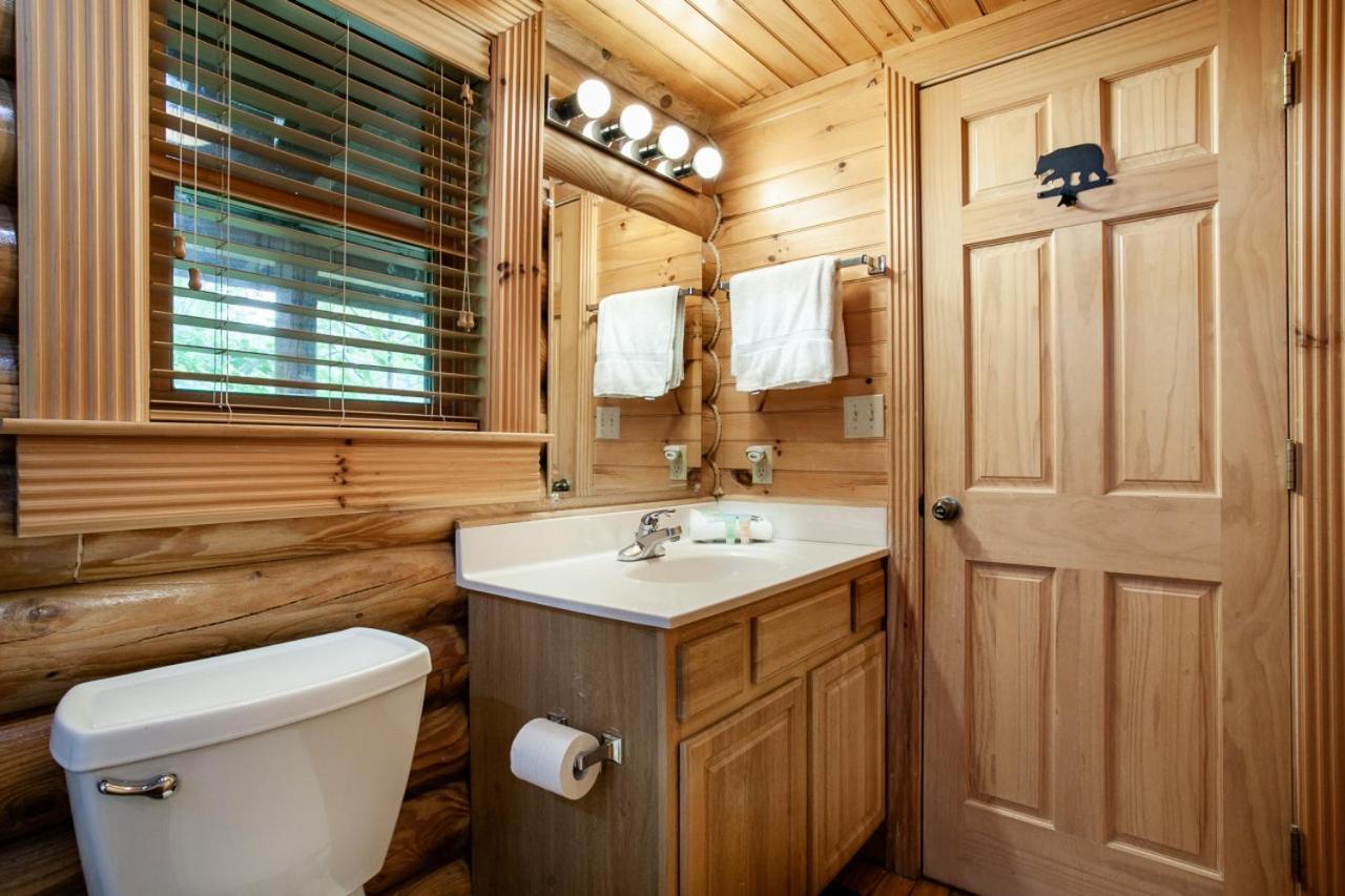 The Alpenhaus Hot Tub Game And Fireplace *