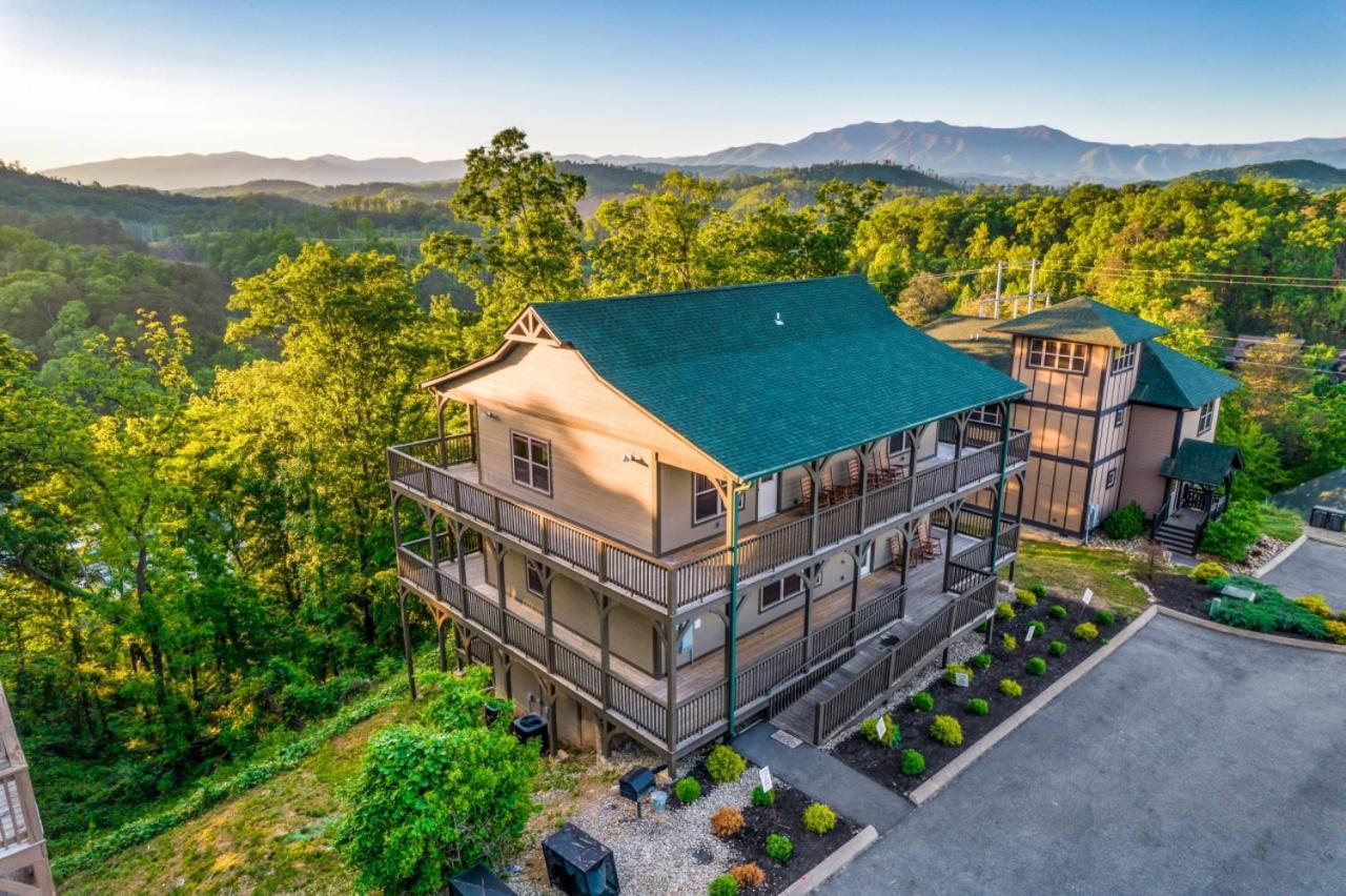 Spring Sale! 6br,theater,hottub,game,pet Friendly Pigeon Forge