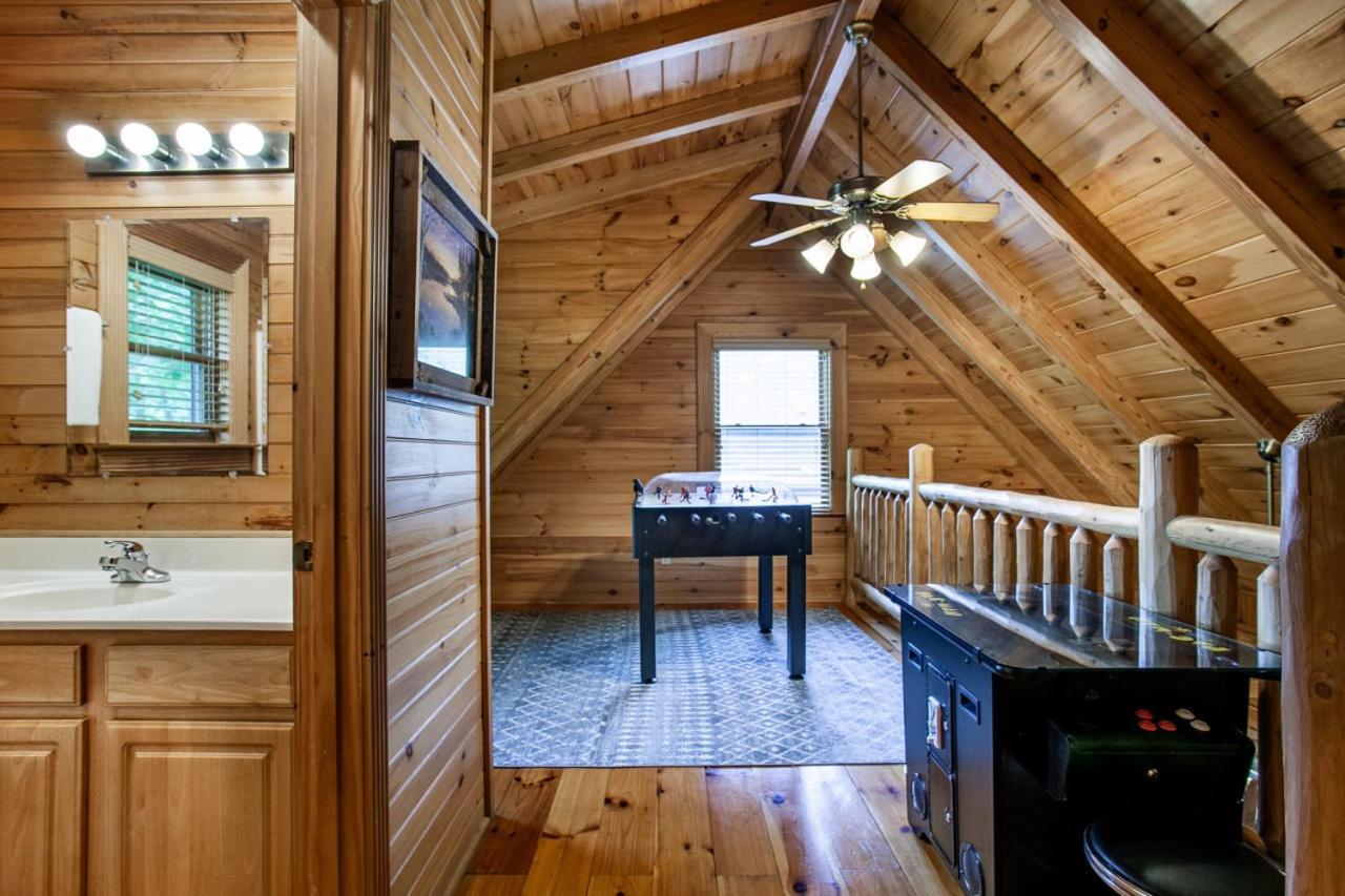 The Alpenhaus Hot Tub Game And Fireplace Holiday home