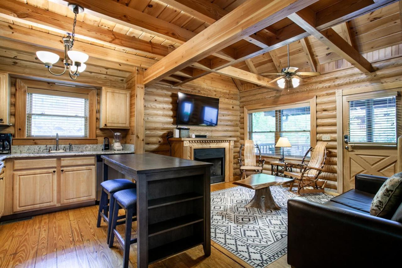 The Alpenhaus Hot Tub Game And Fireplace Holiday home