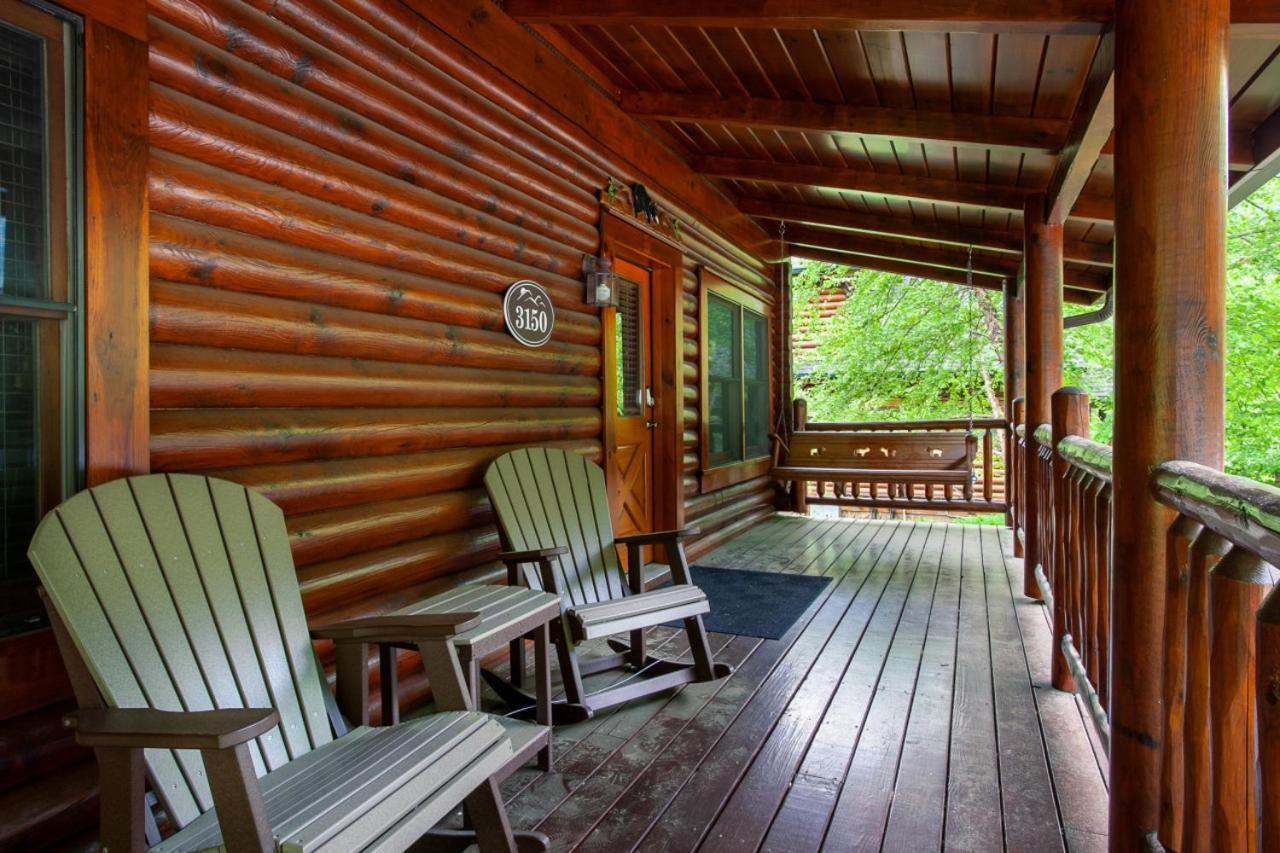 The Alpenhaus Hot Tub Game And Fireplace Holiday home *