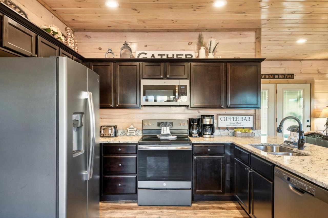 Spring Sale! 6br,theater,hottub,game,pet Friendly