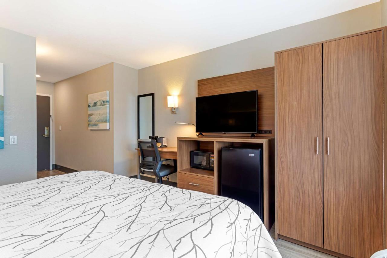 Leblanc Western Signature Collection Hotel