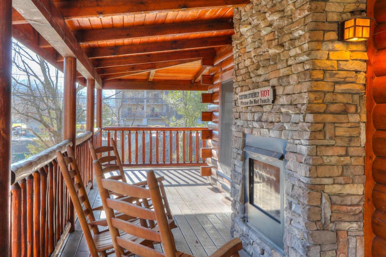 Riverstone & 4* Pigeon Forge