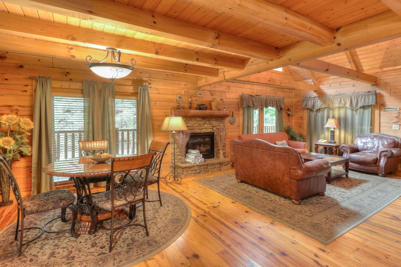 Hotel Riverstone & Pigeon Forge