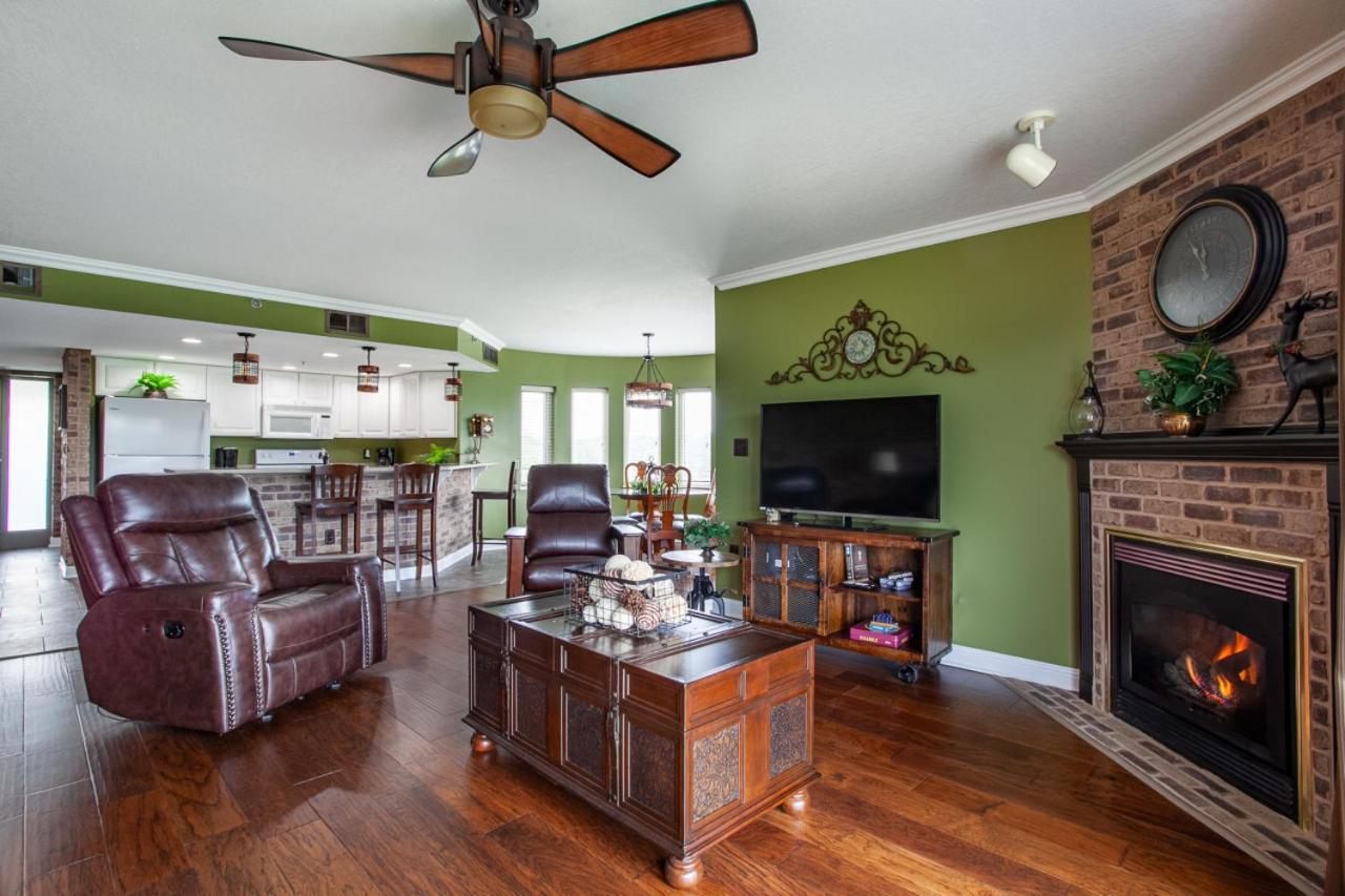 Holiday home Penthouse Paradise - Fireplace And Mountain View Pigeon Forge