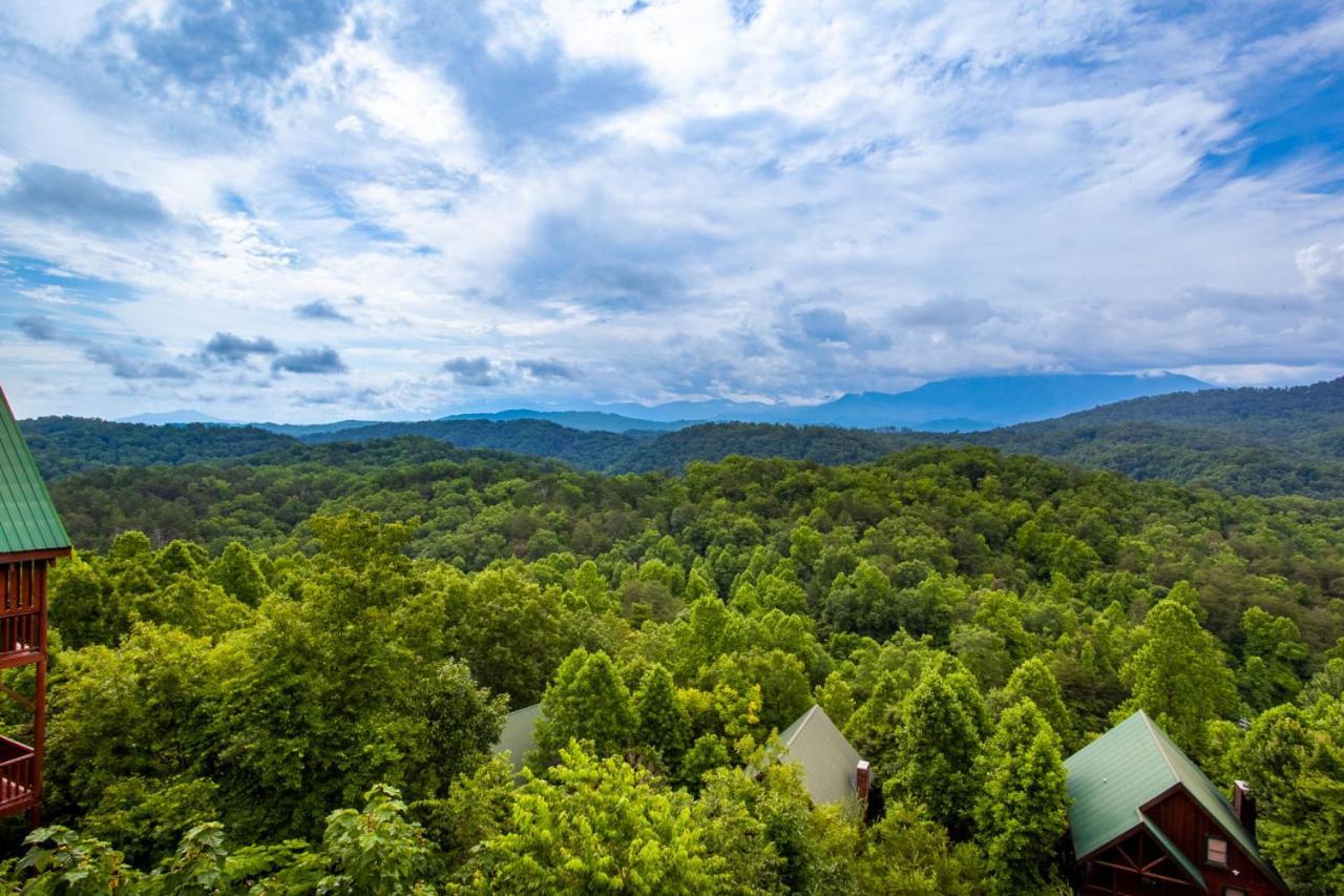 Rocky Retreat - Mtnview,communitypool,theaterroom *