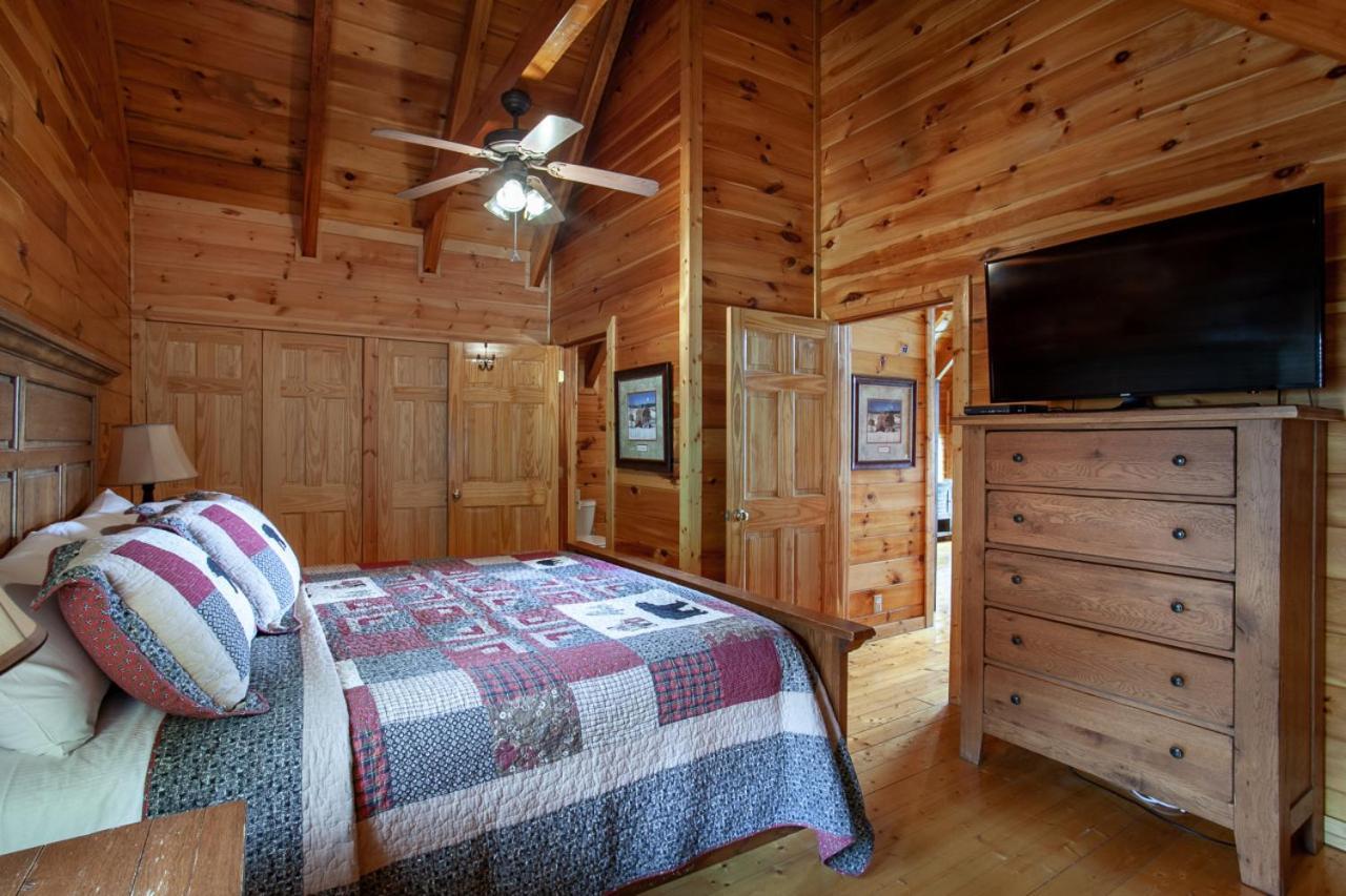 Rocky Retreat - Mtnview,communitypool,theaterroom Holiday home Pigeon Forge