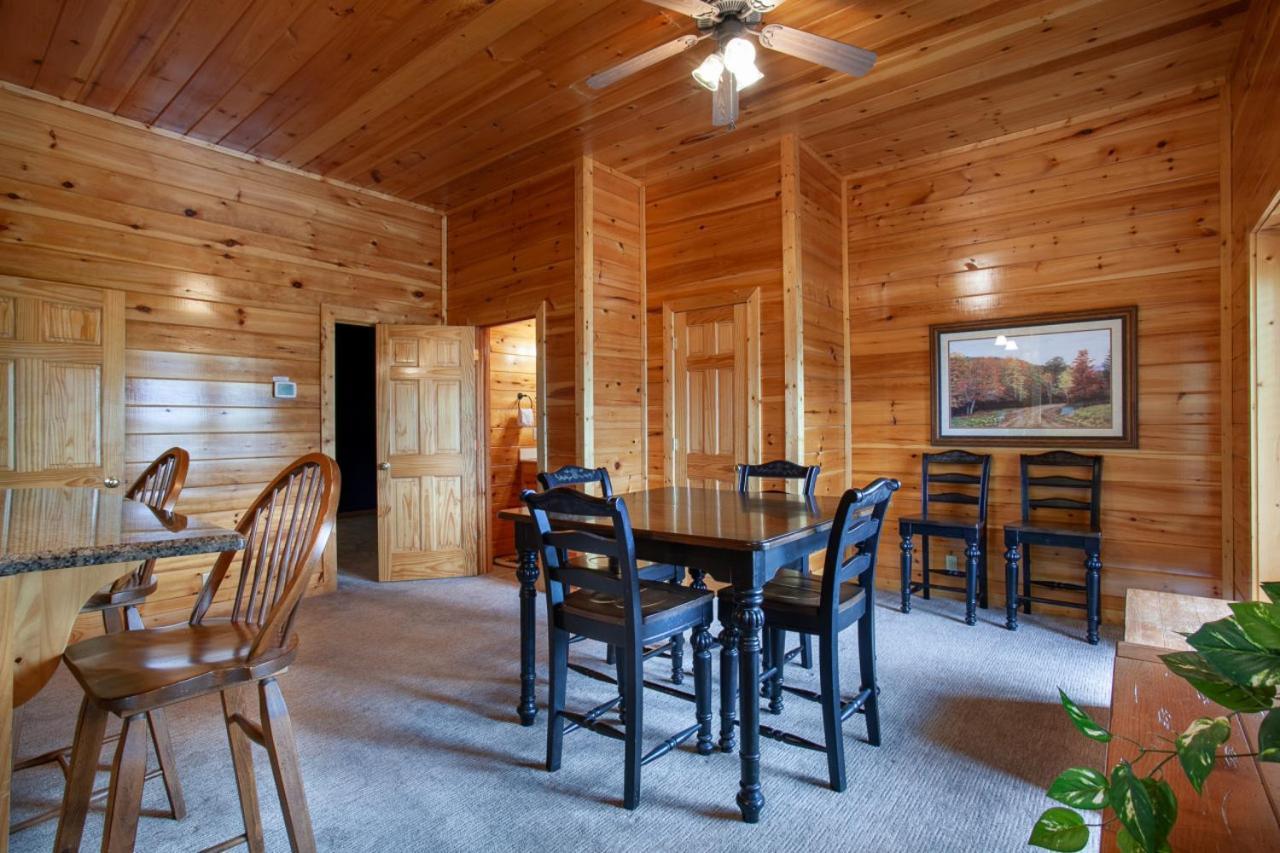Rocky Retreat - Mtnview,communitypool,theaterroom Holiday home