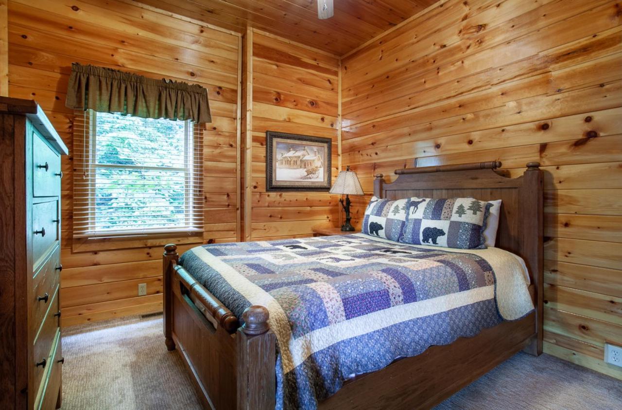 Rocky Retreat - Mtnview,communitypool,theaterroom Pigeon Forge