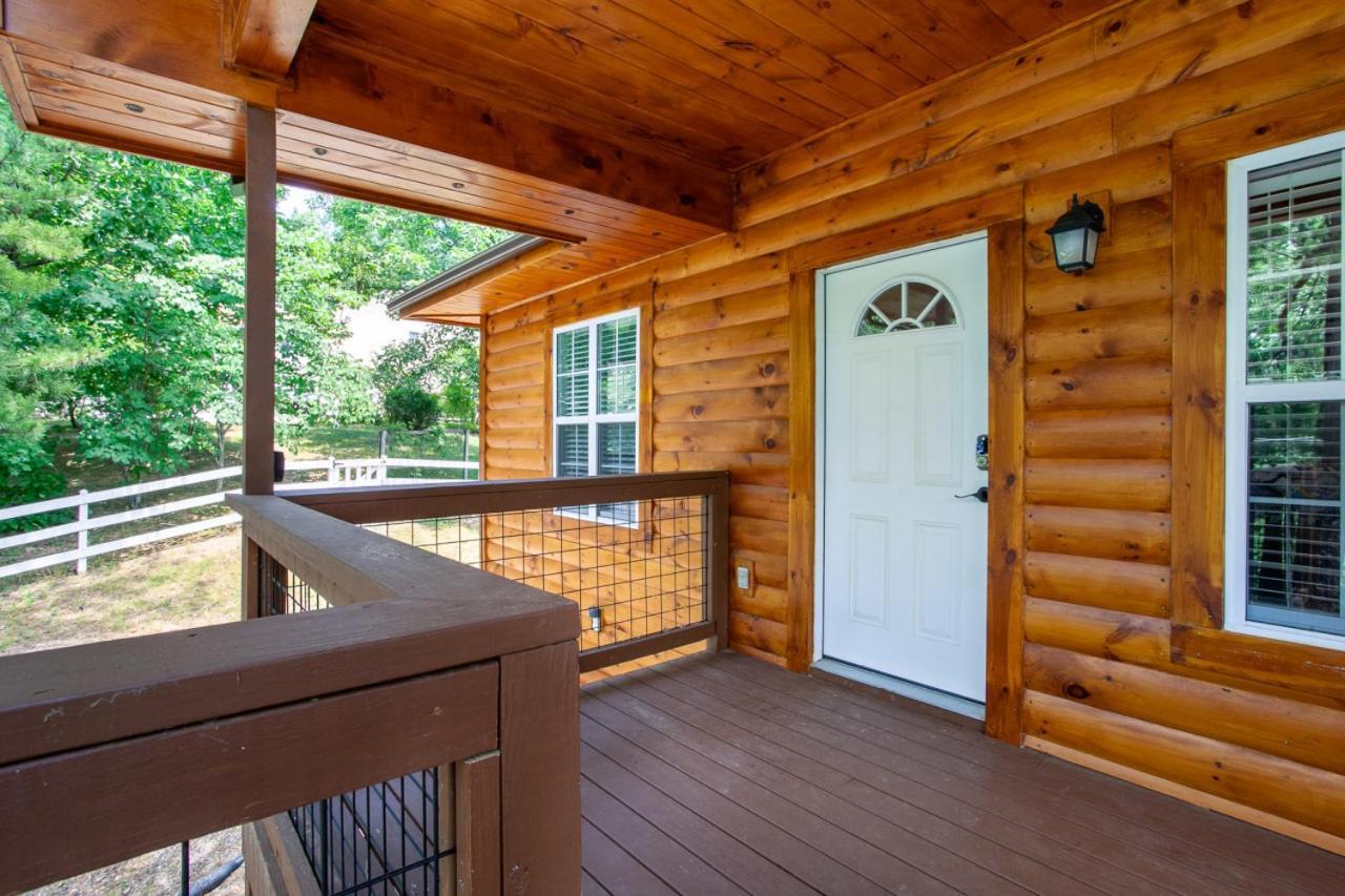Holiday home Pine Cove - Hot Tub, Game Room, Theater Pigeon Forge