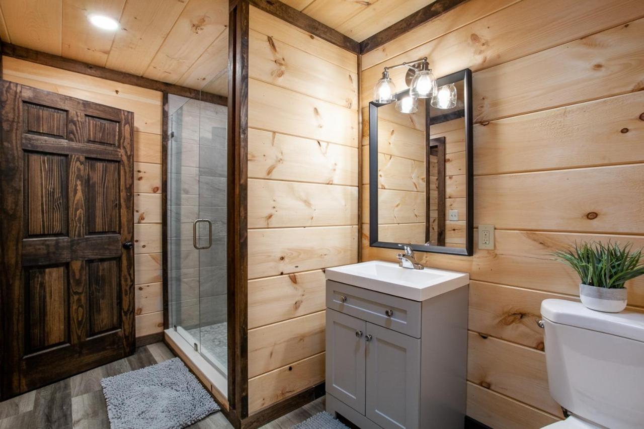 Pine Cove - Hot Tub, Game Room, Theater