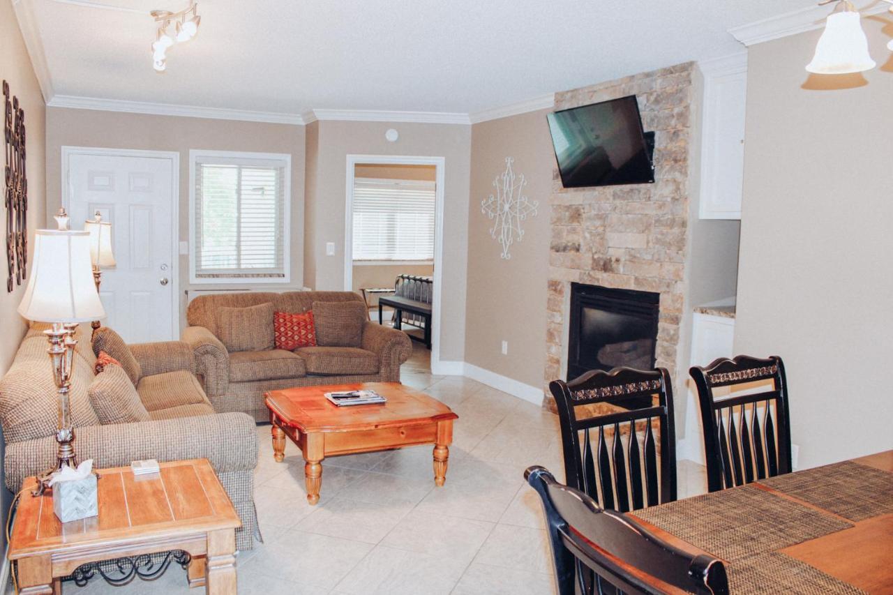 River Place #103 2bd Holiday home