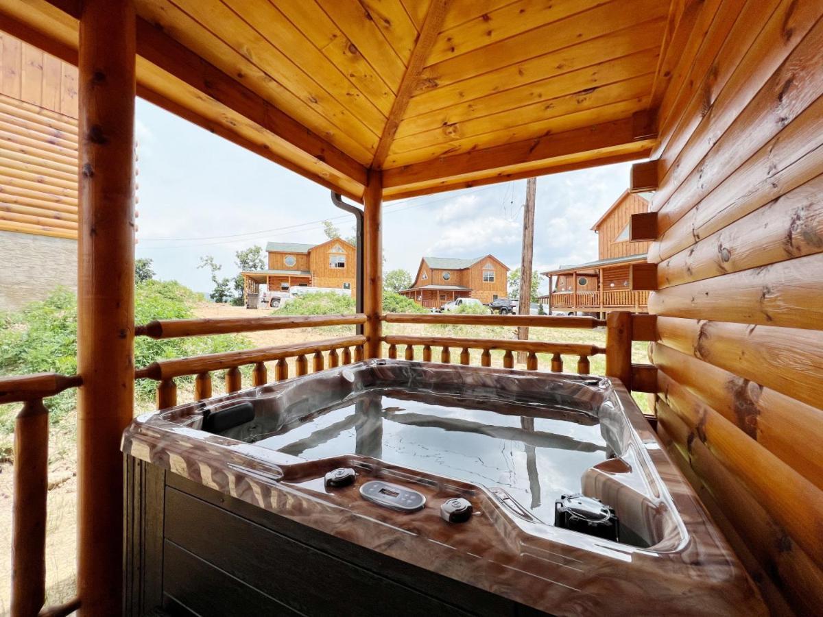 Sweet Tea Timber Indoor Pool Hot Tub Holiday home Pigeon Forge