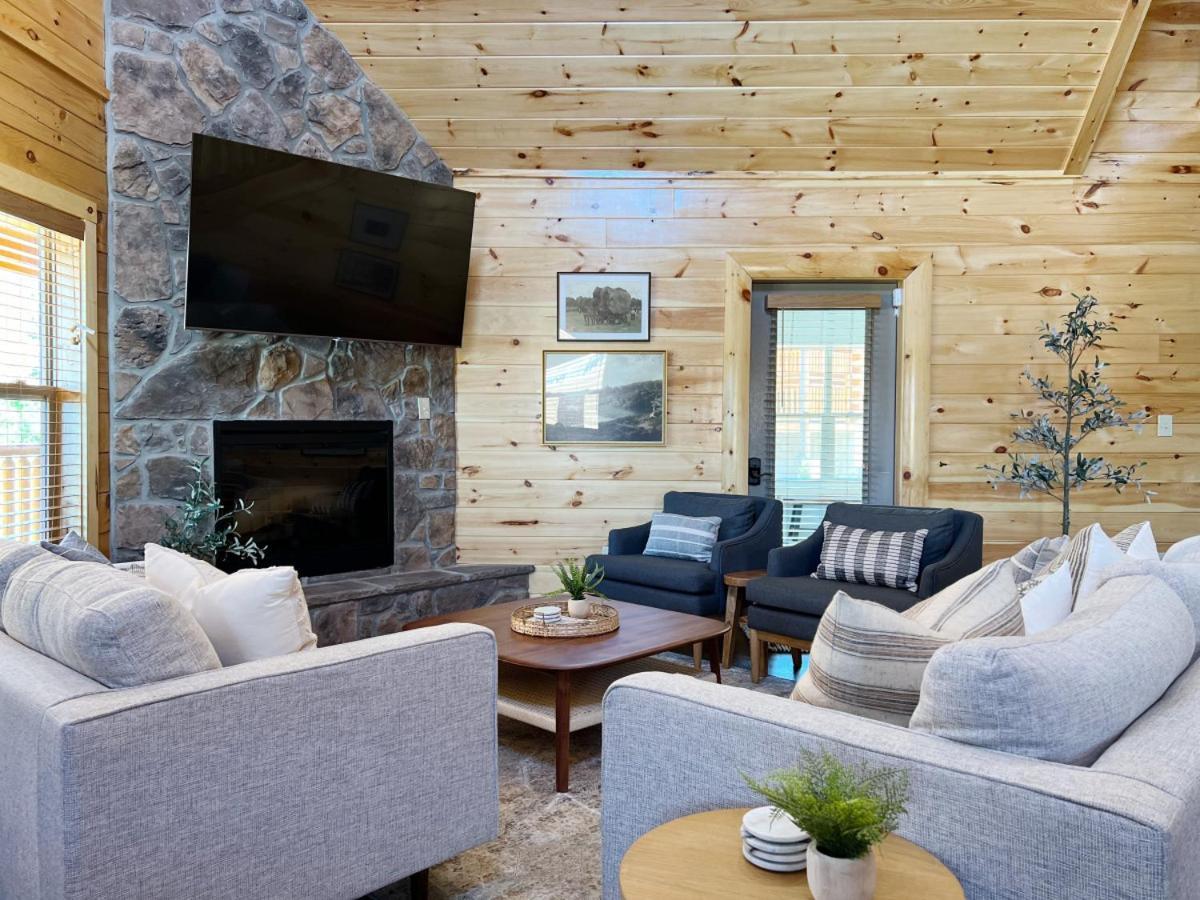 Sweet Tea Timber Indoor Pool Hot Tub Holiday home