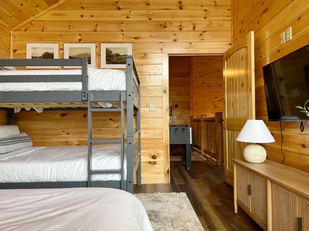 Holiday home Sweet Tea Timber Indoor Pool Hot Tub *
