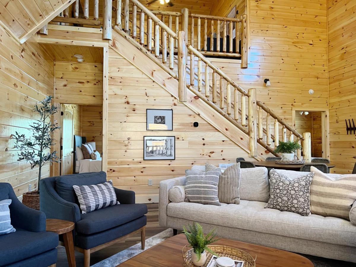Sweet Tea Timber Indoor Pool Hot Tub Holiday home