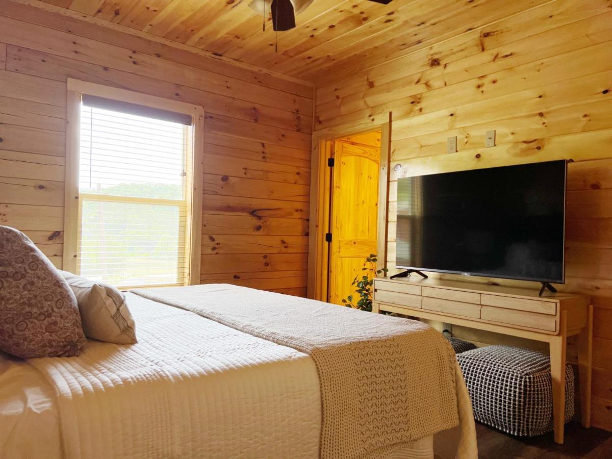 Sweet Tea Timber Indoor Pool Hot Tub Pigeon Forge
