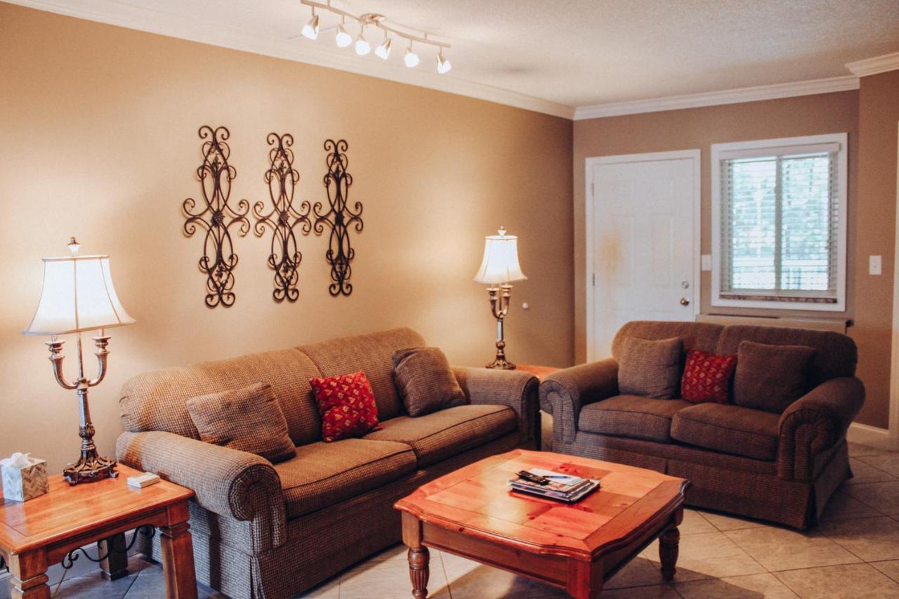River Place #103 2bd Holiday home