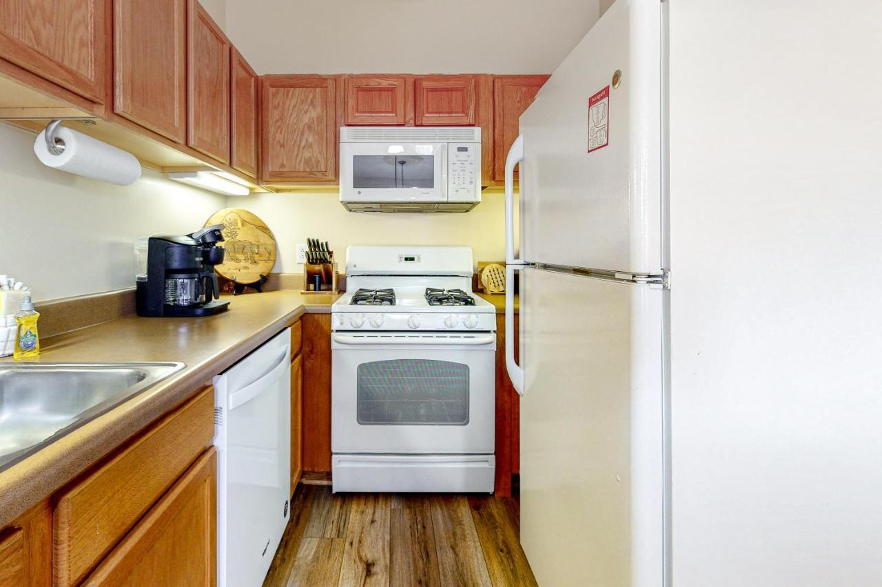 Holiday home Bandit's Riverfront Retreat