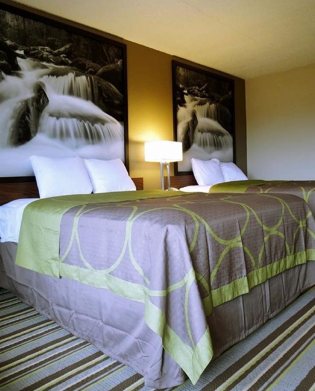 Super 8 By Wyndham Pigeon Forge-emert St Pigeon Forge