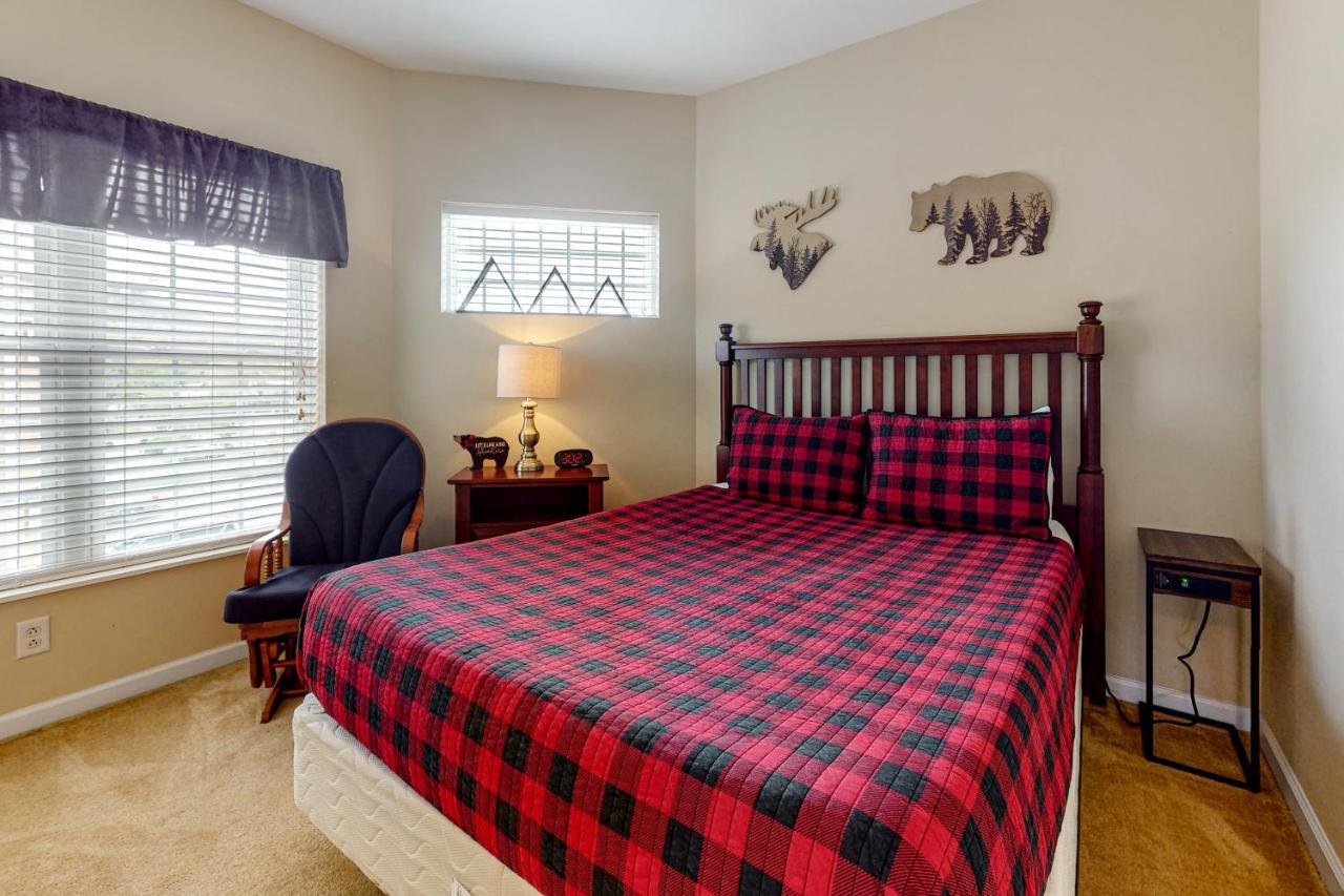 Bandit's Riverfront Retreat Holiday home *