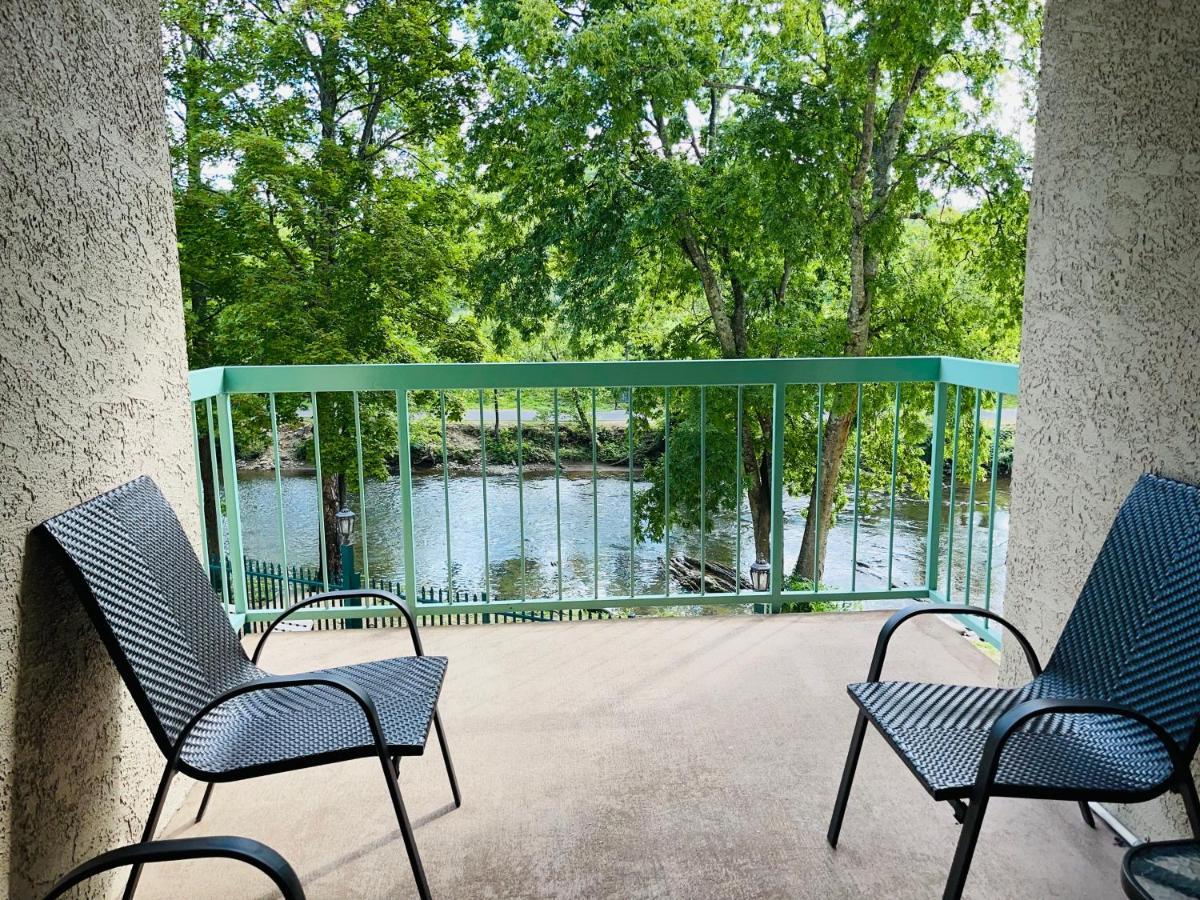 River Place #204 2bd Pigeon Forge