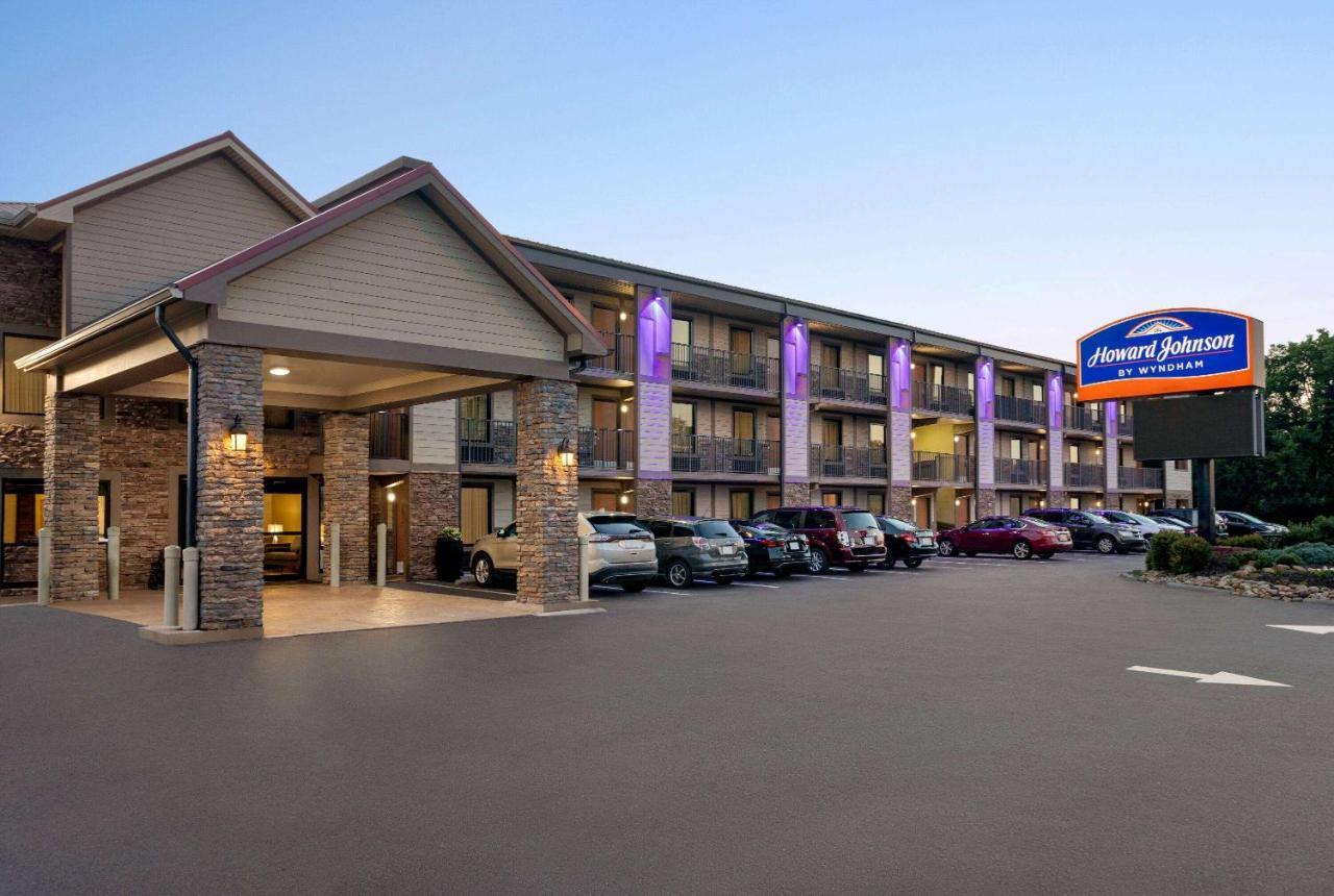 Hotel Howard Johnson By Wyndham 3*