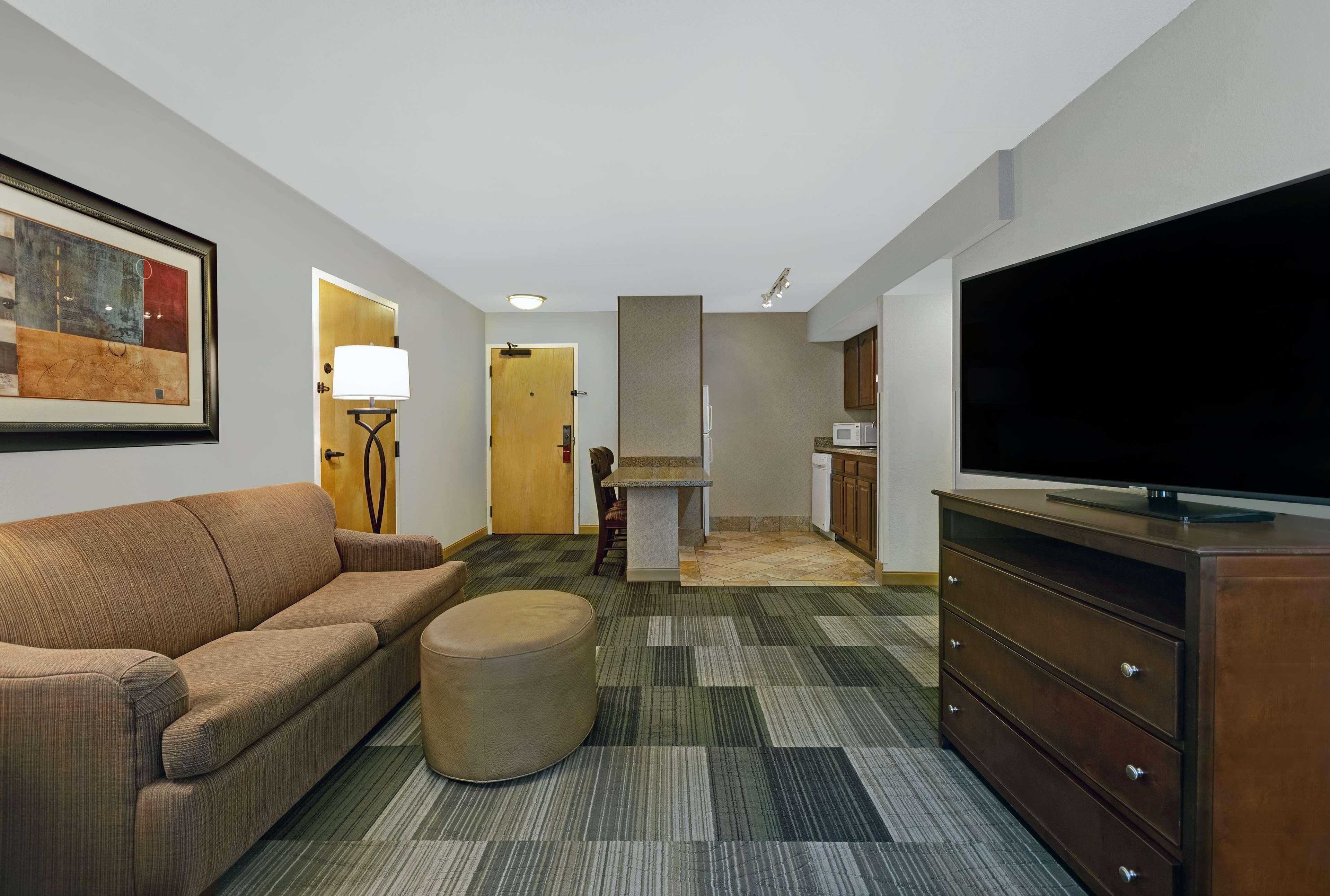 Hotel Hampton & On The Parkway Pigeon Forge