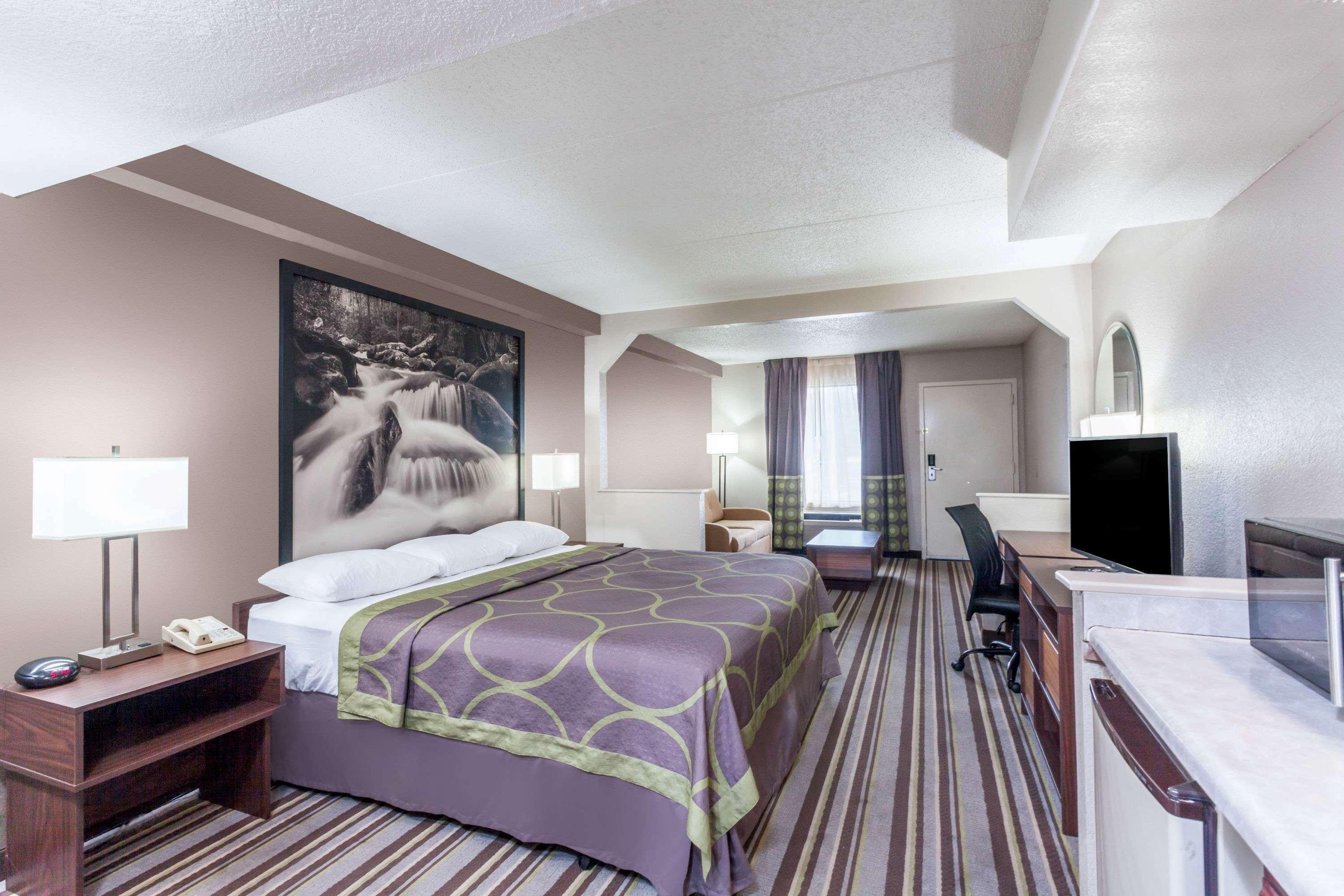 Hotel Super 8 By Wyndham Pigeon Forge-emert St 3*