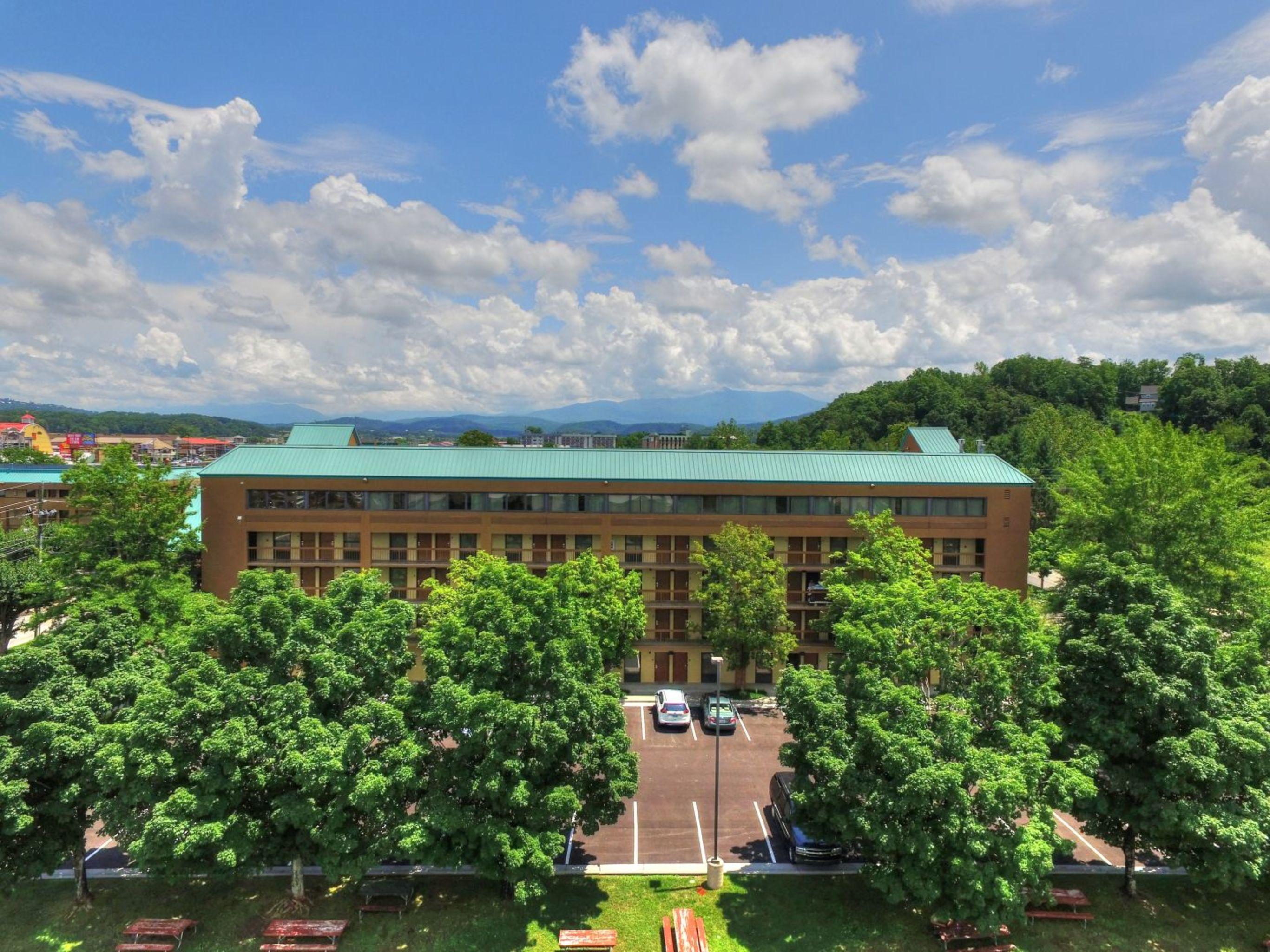 Quality Near The Island Inn Pigeon Forge