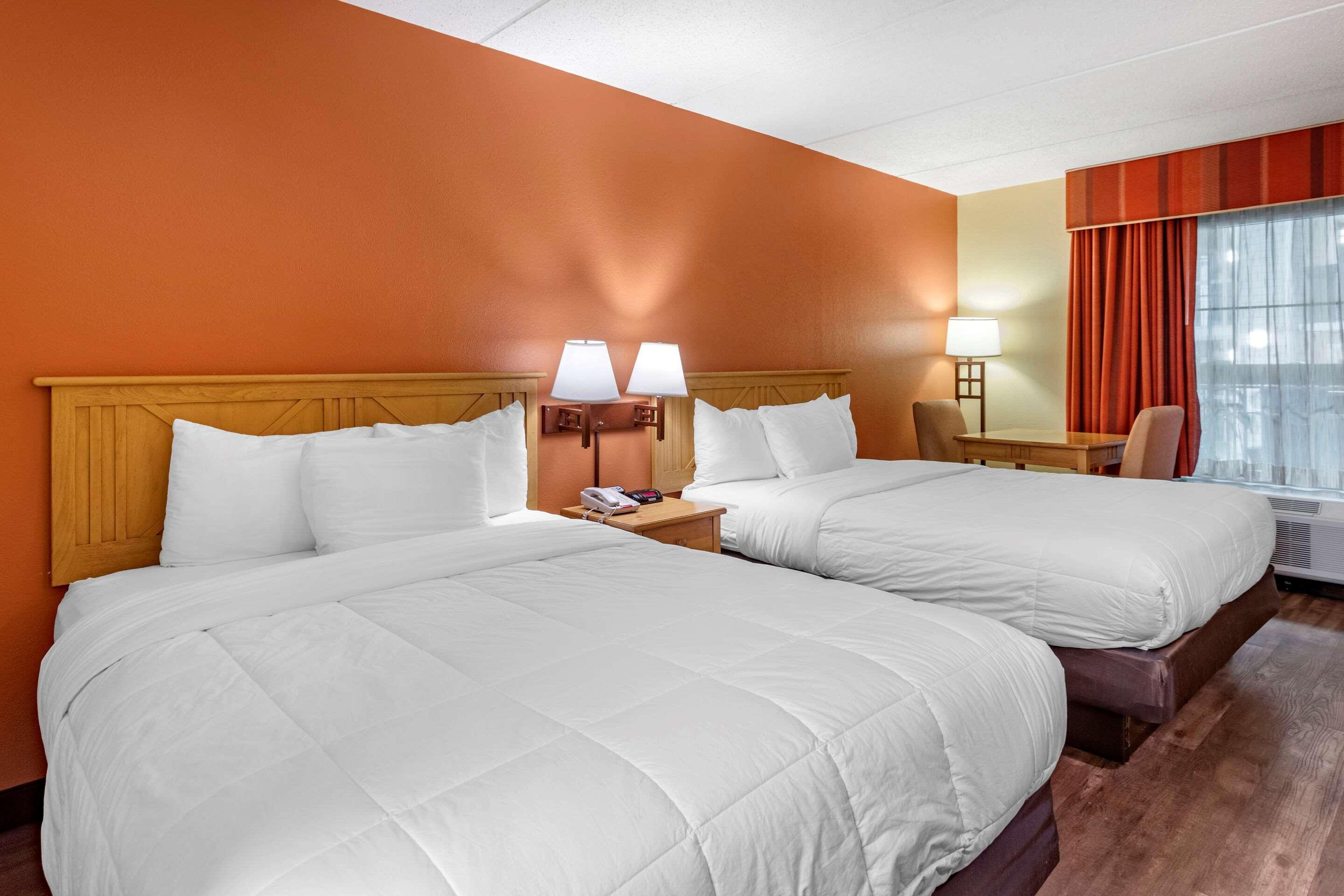 Lodge Econo Riverside Pigeon Forge