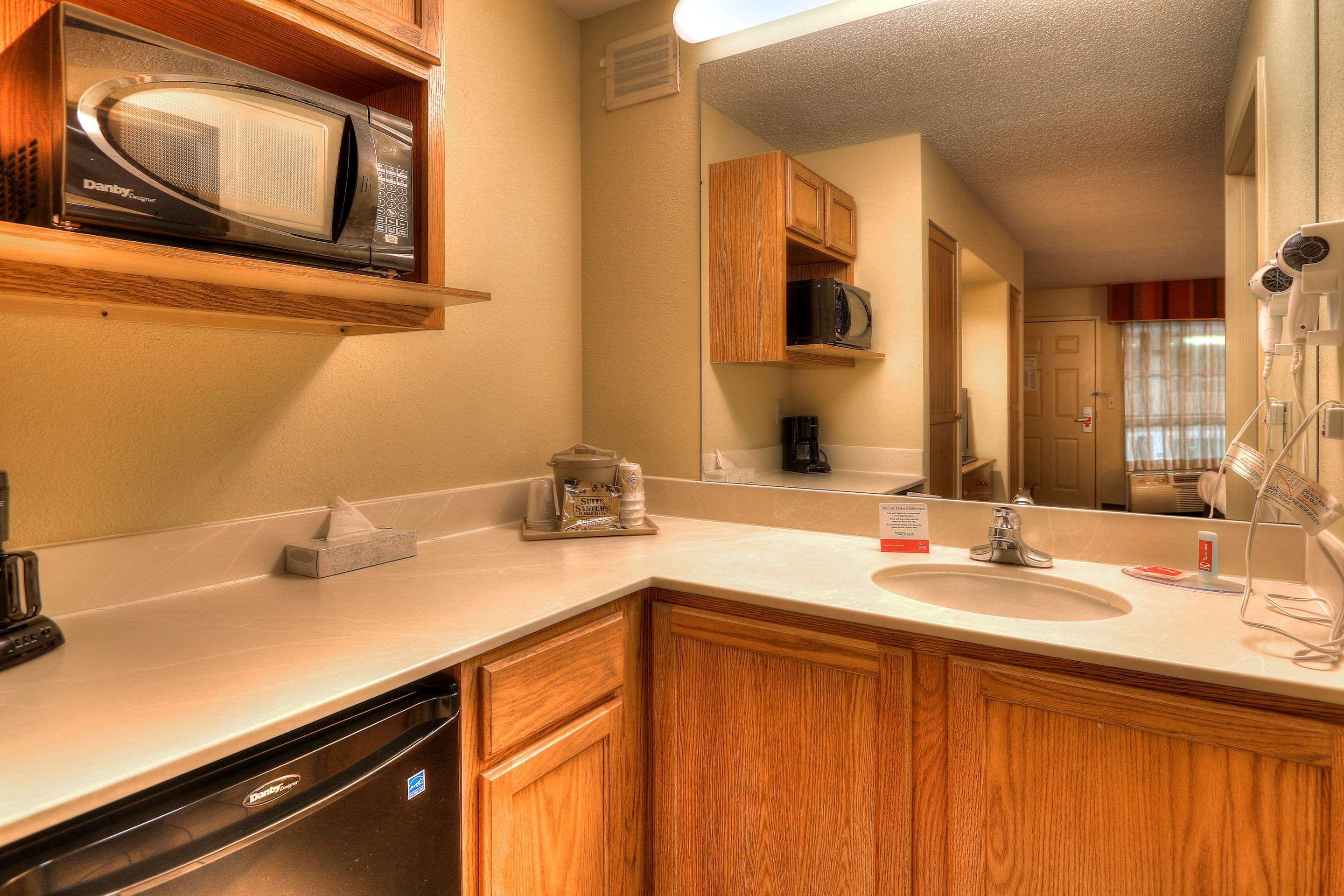 Lodge Econo Riverside Pigeon Forge