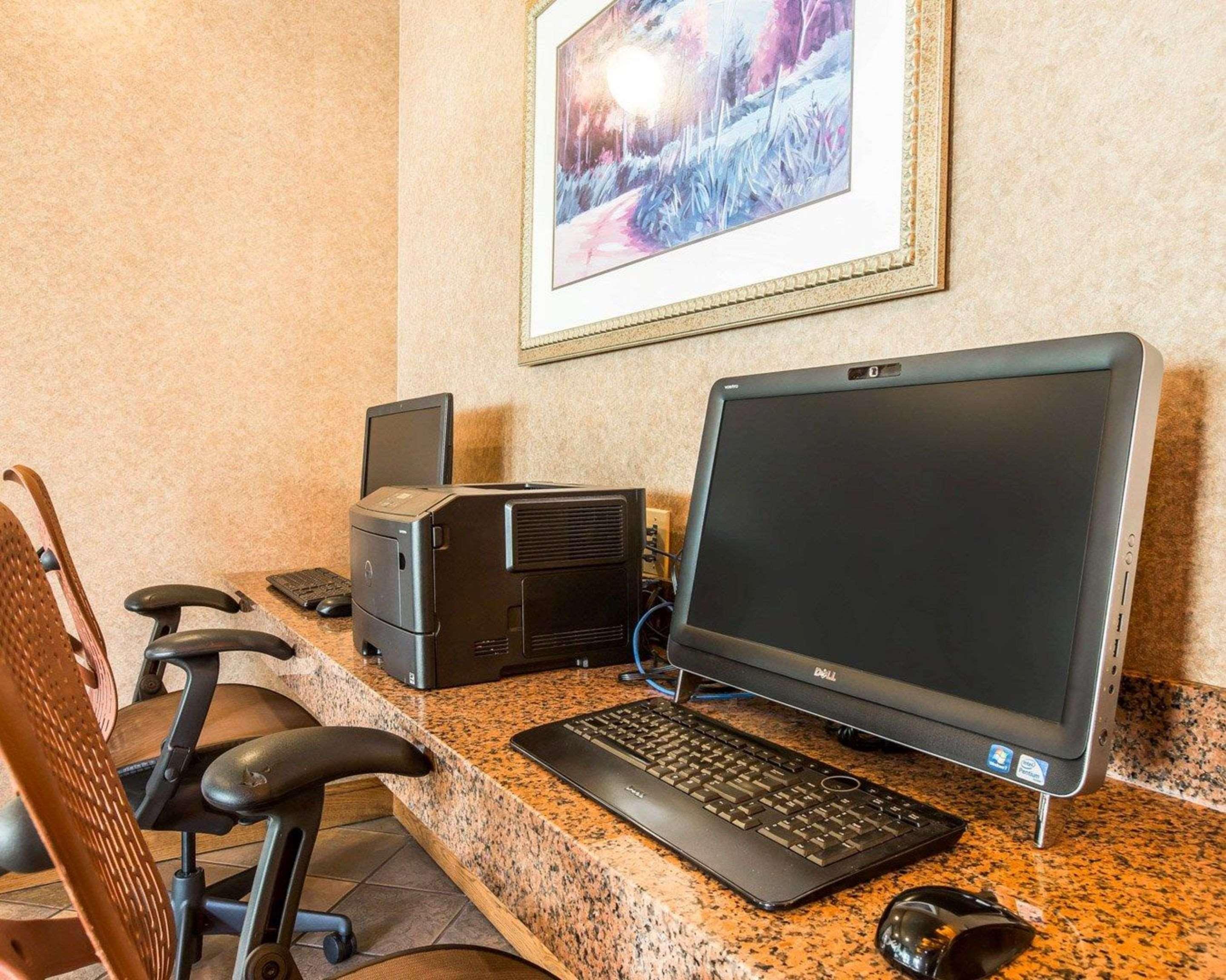 Econo Riverside Lodge *