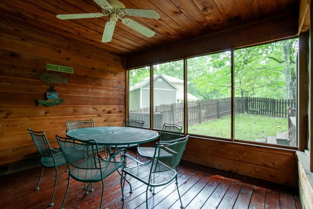 Highland Forest Duo Retreat * Pigeon Forge