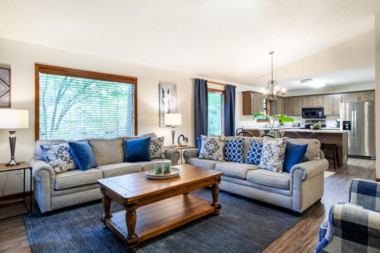 Highland Forest Duo Retreat