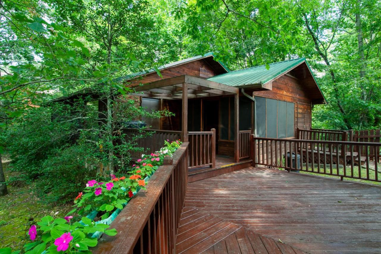 Highland Forest Duo Retreat Pigeon Forge