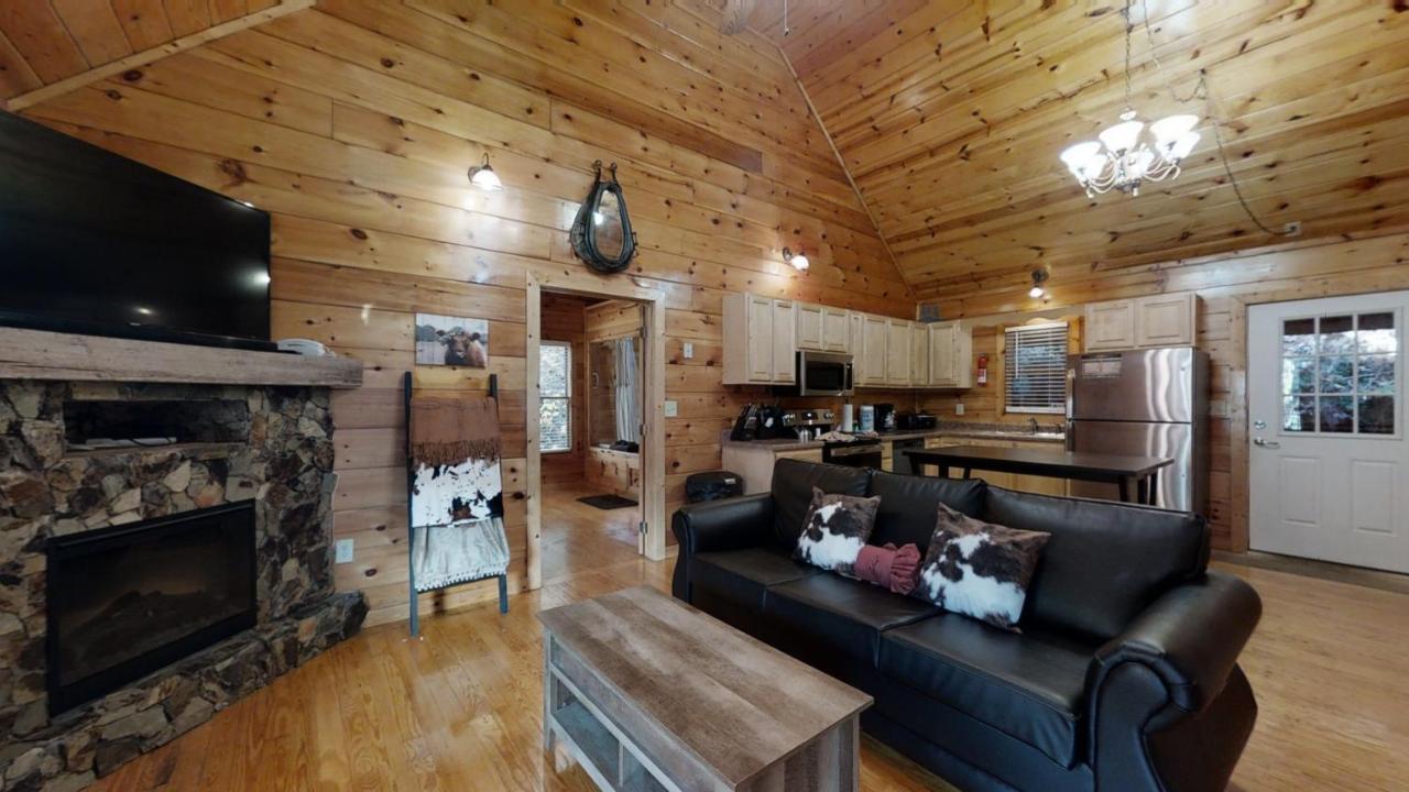 Holiday home Pleasant Hollow Cabin