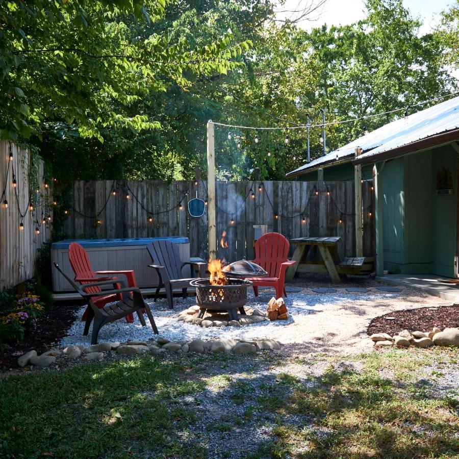 Steps From Downtown Parkway + Private Hottub And Firepit - Wifi - Firefly