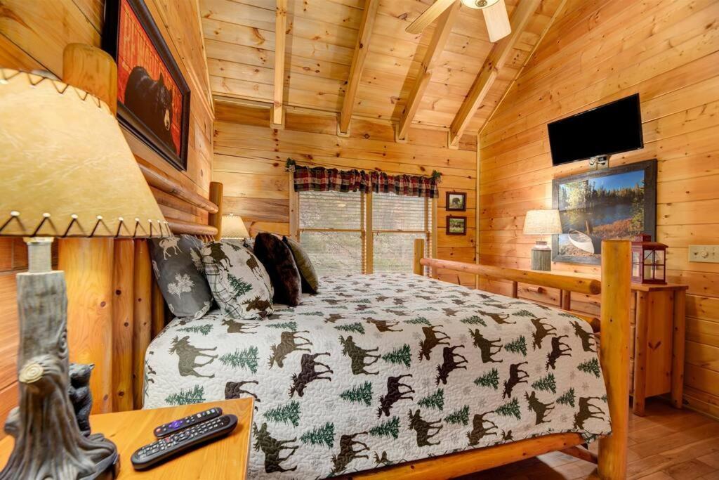 Chalet Premier Cabin - Golden Tee, Arcade, Location! *
