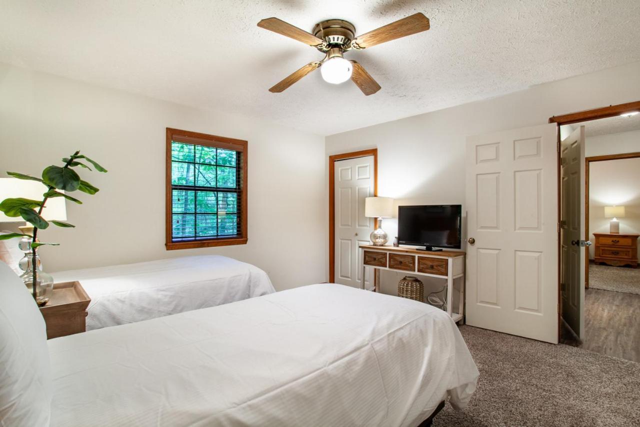 Highland Forest Duo Retreat Pigeon Forge