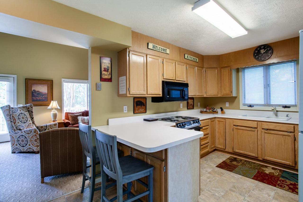 Highland Forest Duo Retreat Holiday home Pigeon Forge