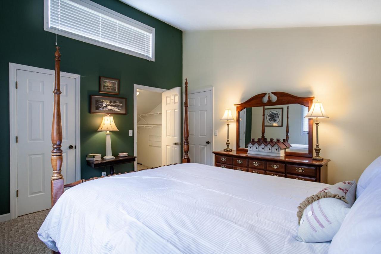 Holiday home Highland Forest Duo Retreat Pigeon Forge